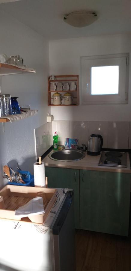 Petkovic Apartmani 1 Тиват Экстерьер фото